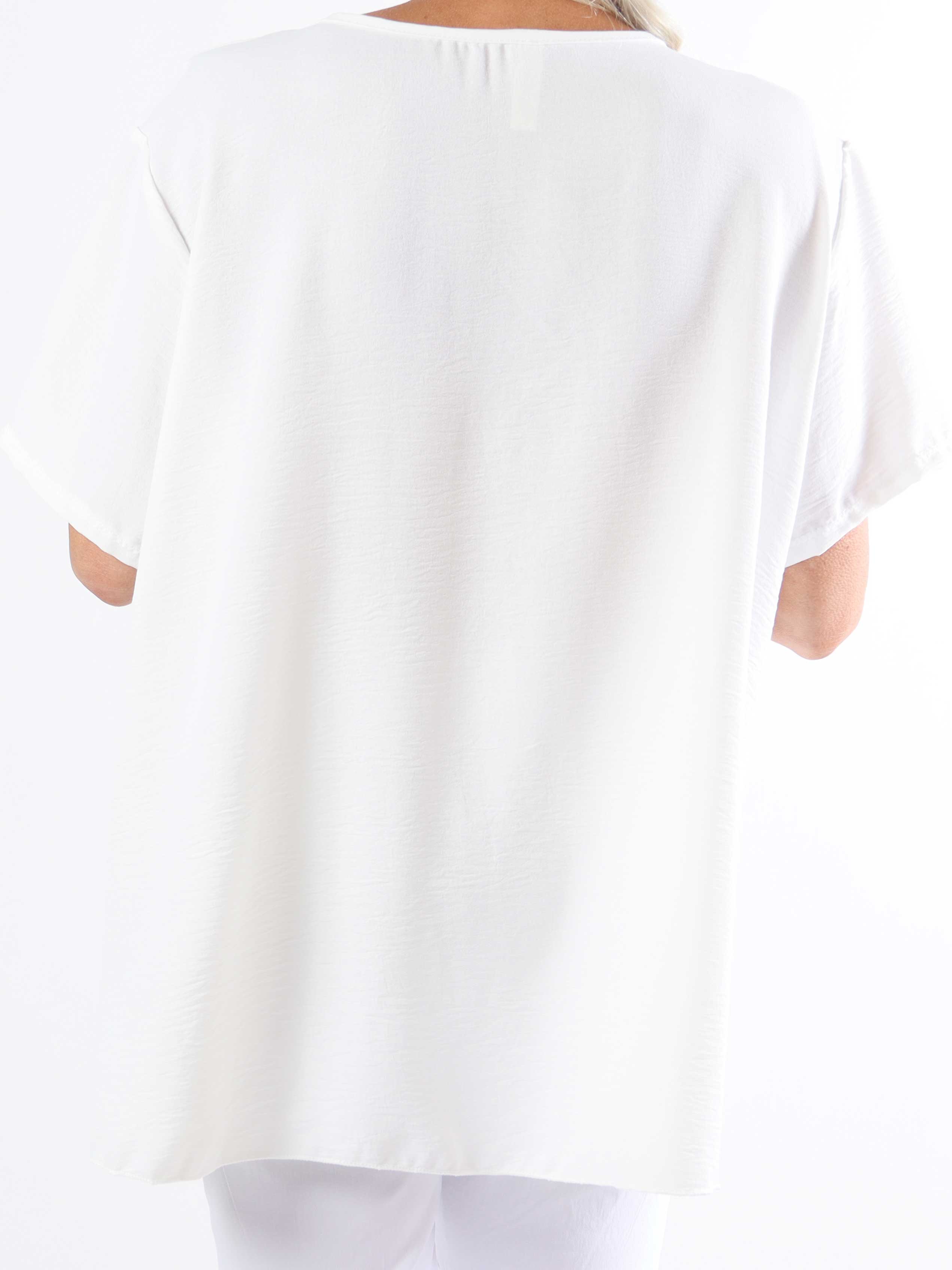 Camilia - Söt plisserad plus size-blus med liten ärm